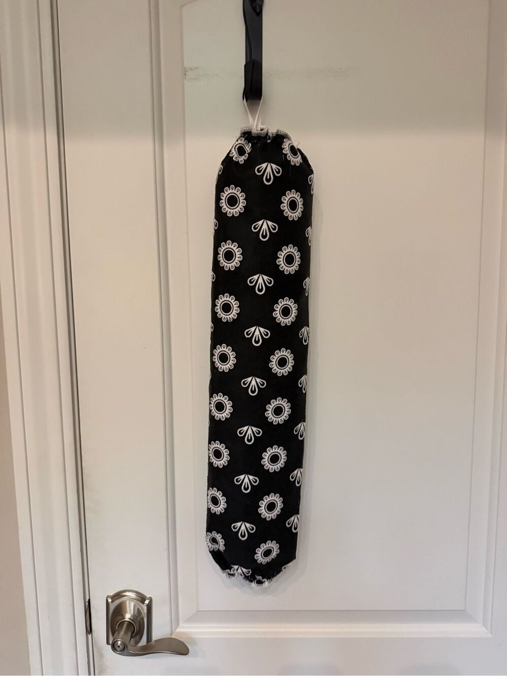 Handmade Plastic Bag Holder- Black bag white design